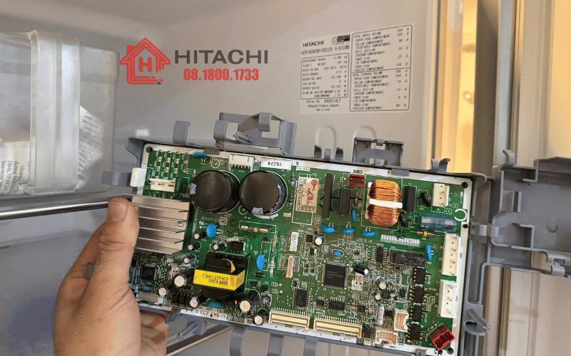 Sua bo mach tu lanh hitachi tai nha